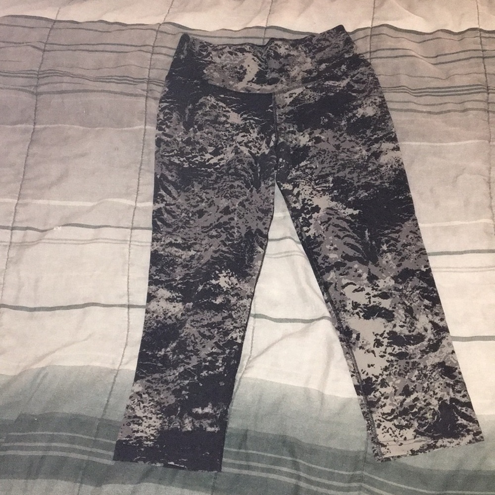 Nike capris leggings size small